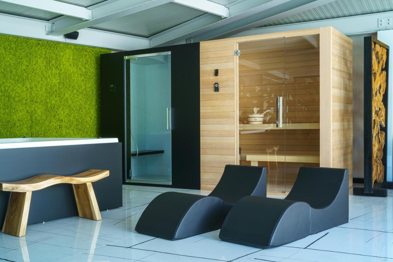 Villa Vittoria B&B - Wellness Terme di Miradolo 외부 사진