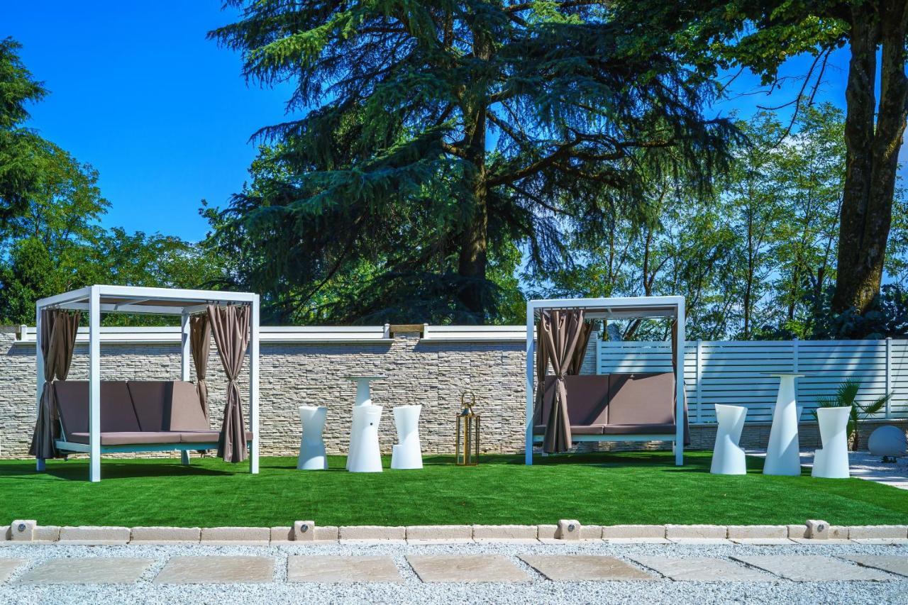 Villa Vittoria B&B - Wellness Terme di Miradolo 외부 사진