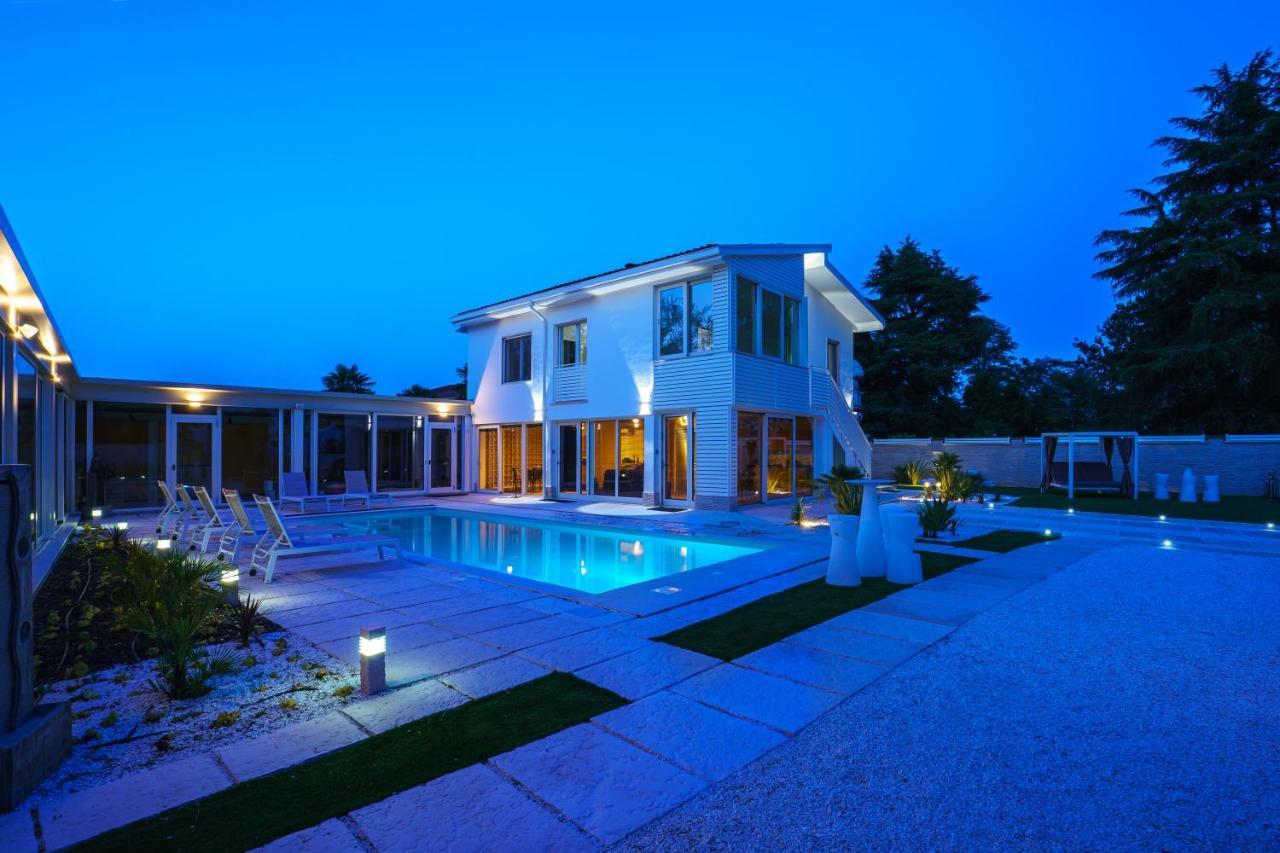 Villa Vittoria B&B - Wellness Terme di Miradolo 외부 사진